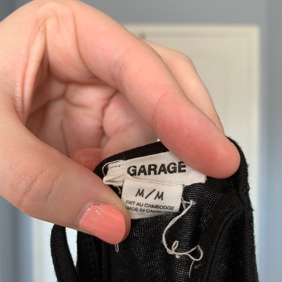 Black cropped tank top - Picture 5 of 5